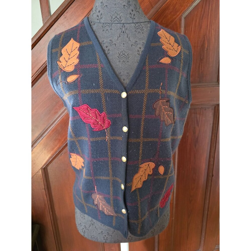 Croft & Barrow Womens M Leaf Pattern Knitted Vest Button-Front Autumn